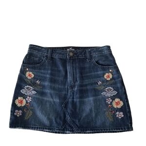 Hollister High Rise Floral Embroidered Denim Mini Skirt Dark Wash Size 28